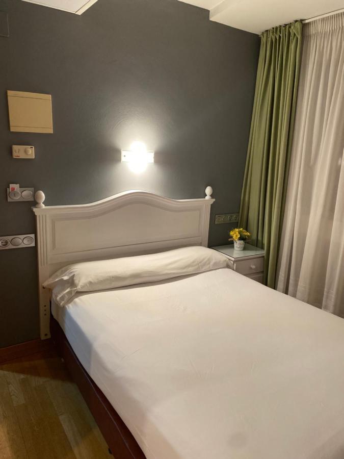 Hotel Villa De Ermua Zewnętrze zdjęcie