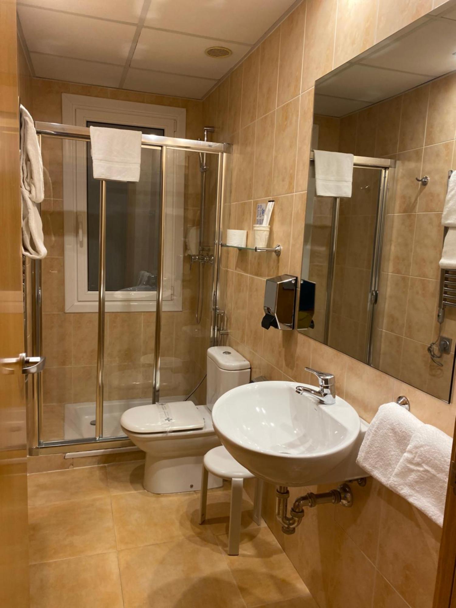 Hotel Villa De Ermua Zewnętrze zdjęcie